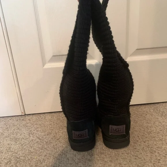 UGG Black Knit Boots Size 8 - Picture 5 of 7